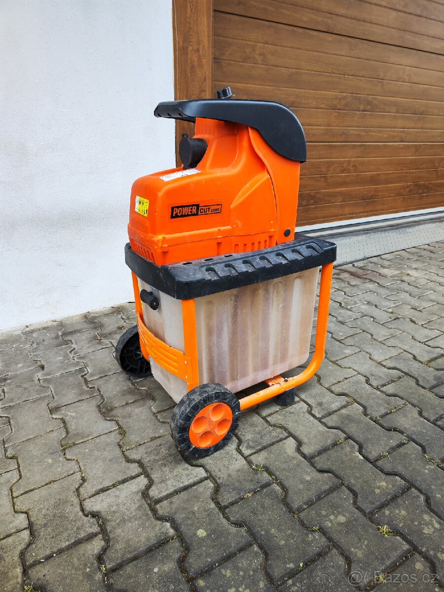 Prodám drtič větvě. - 5