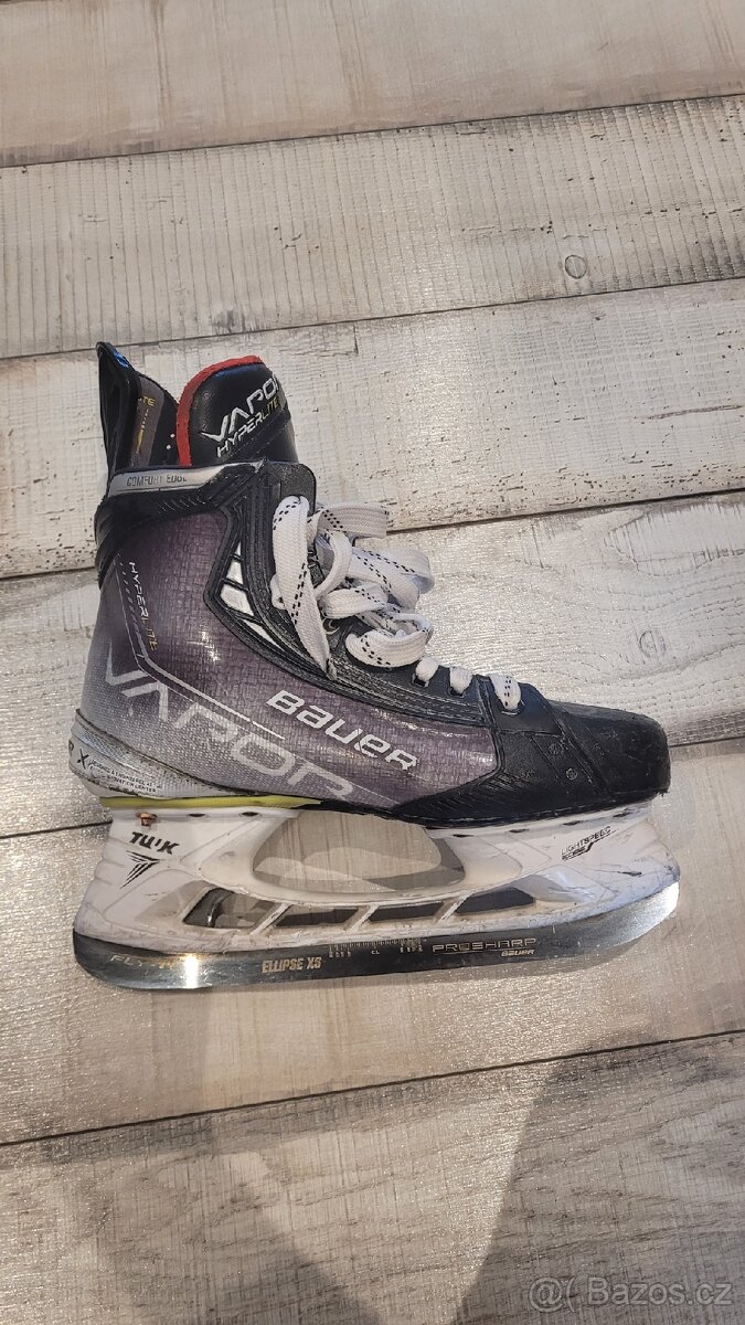 Brusle Bauer Vapor Hyperllite - 5