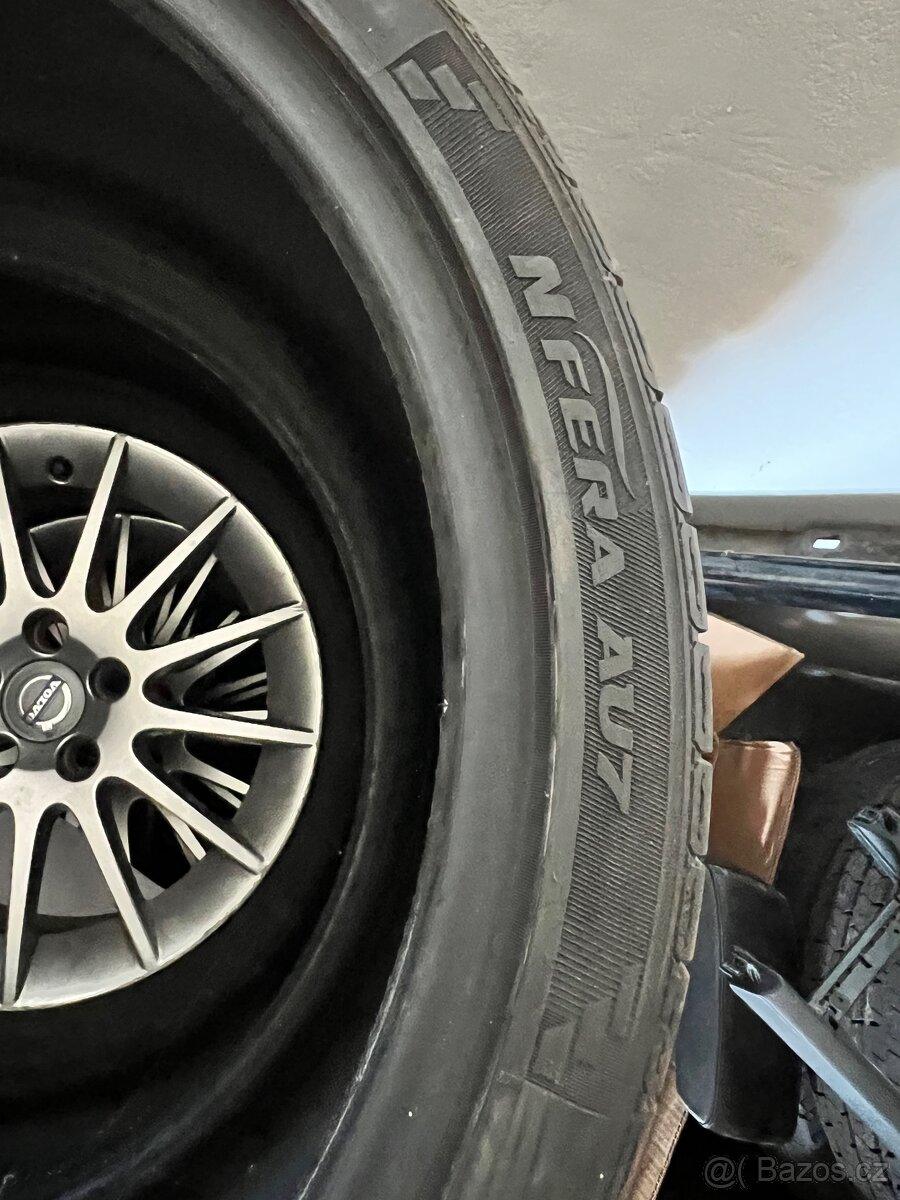 Pneu Nexen 245/35r20 - 5