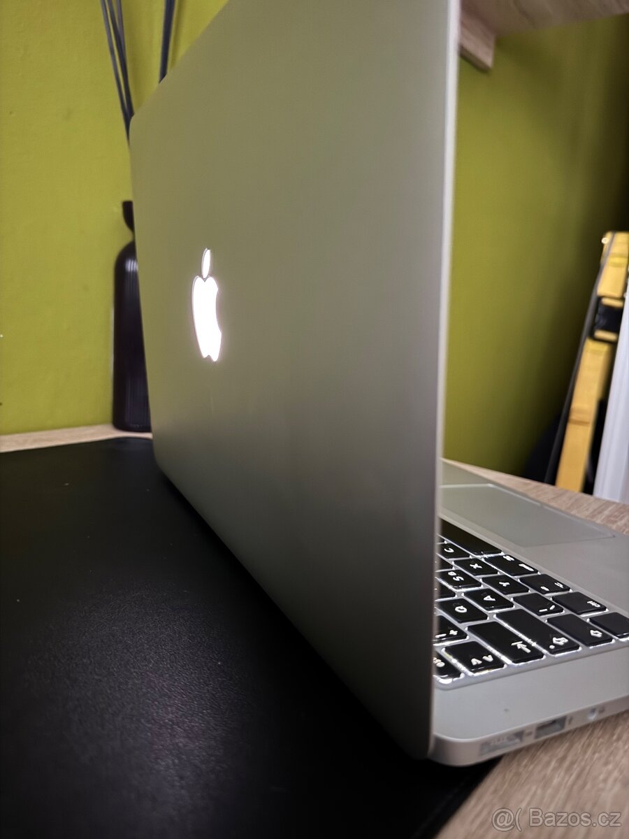 MacBook Air 2017 13” i5, 8GB RAM, 128GB SSD – NOVÁ BATERIE, - 5