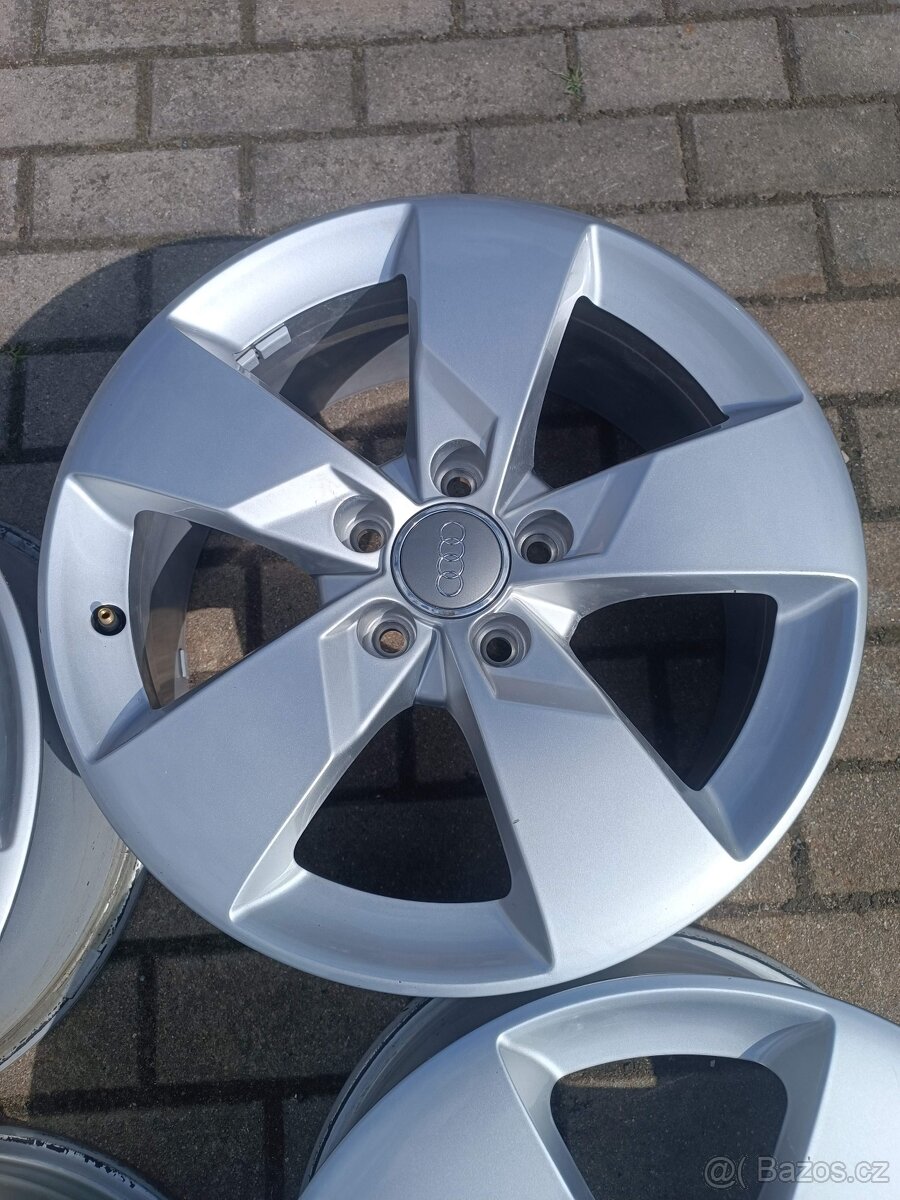 231. Originál Alu kola Audi R17 - 5