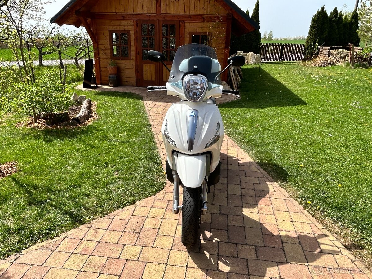 Piaggio Beverly 350 - 5