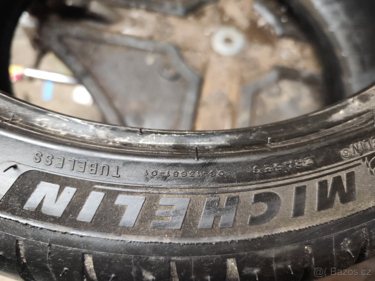 225/40 R18 Michelin - 5