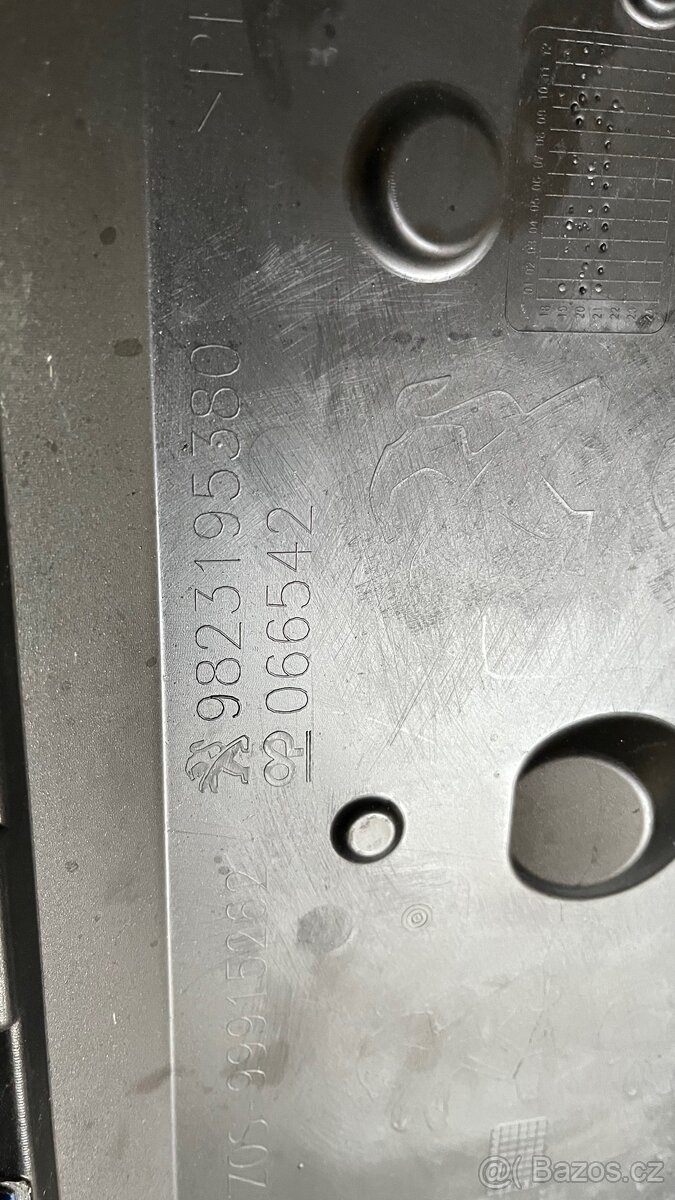 Zadní nárazník Peugeot 208 - 5