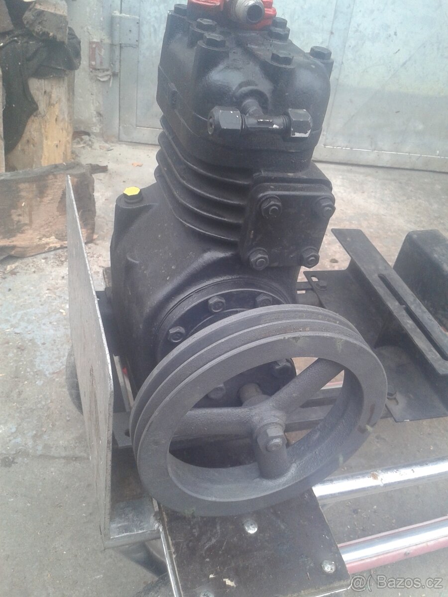 prodám kompresor - 5