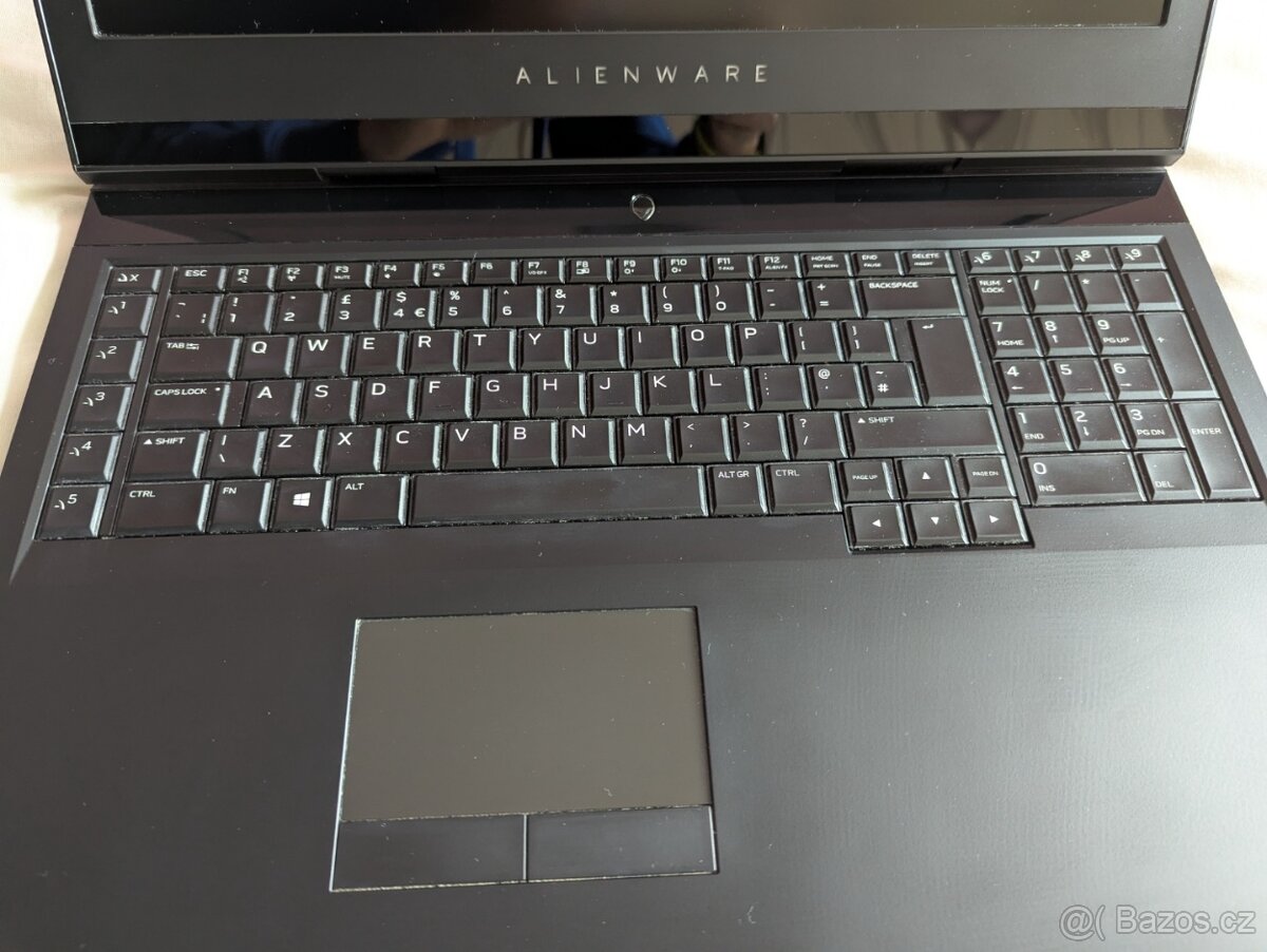 Alienware 17 R4 i7-7820HK GTX1080 120 Hz QHD - na díly - 5