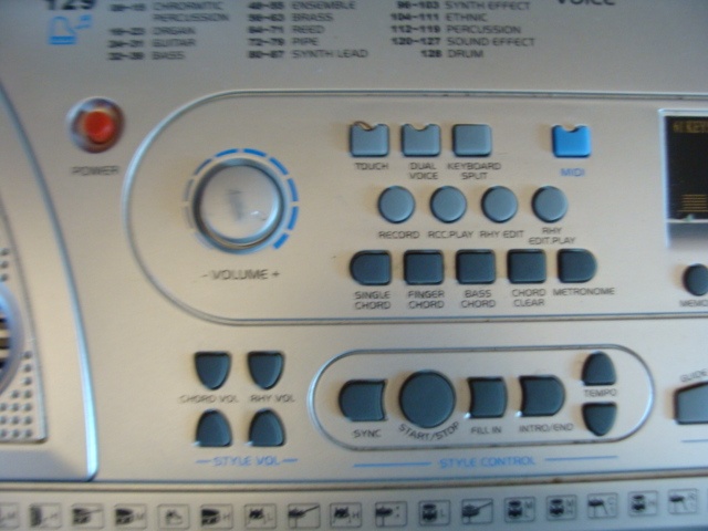 KEYBOARD-klávesy 5 oktáv,61 dynamických kláves - 5