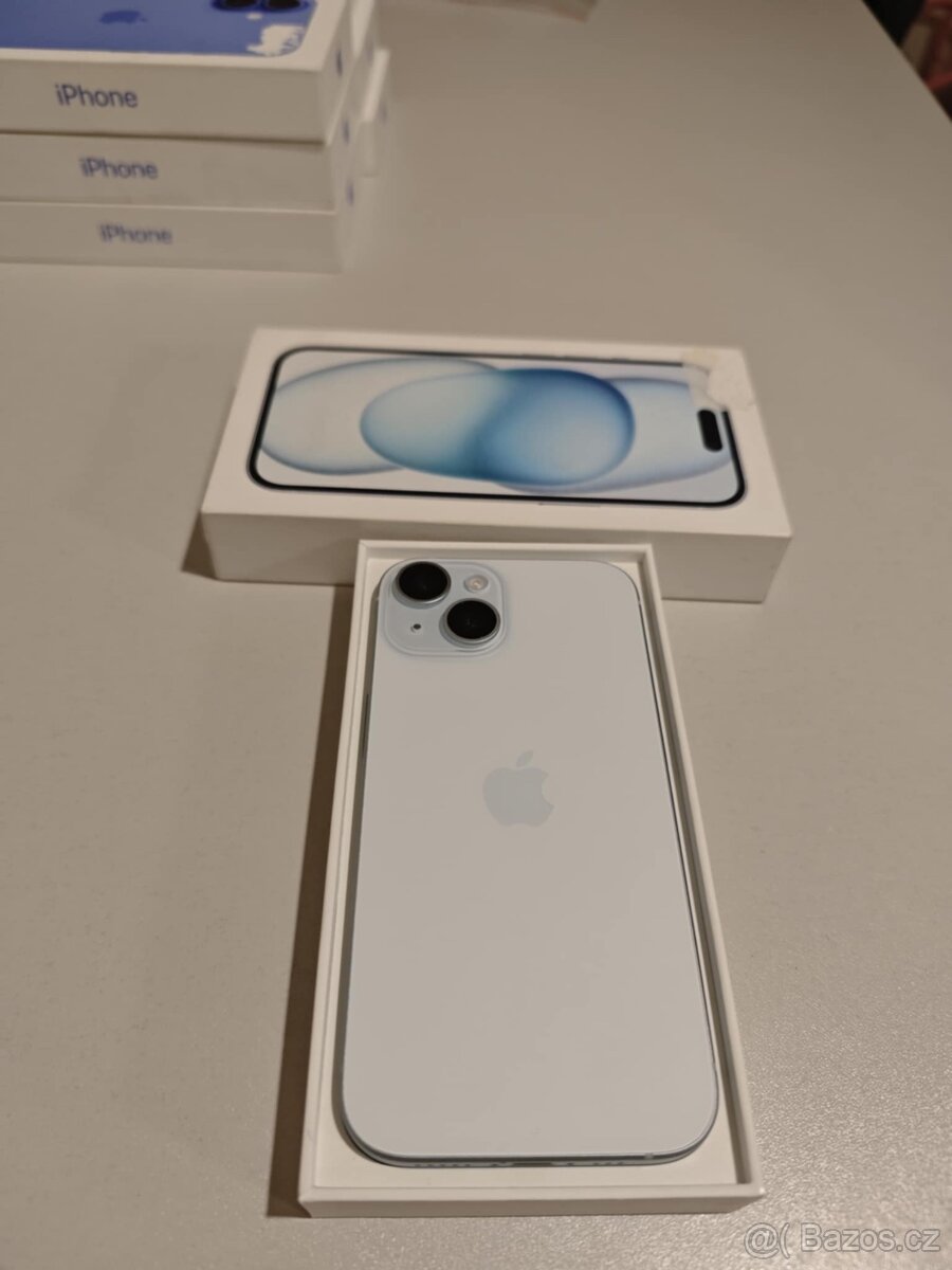 IPhone 15 128 GB White top stav - 5
