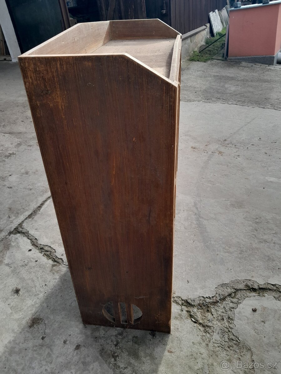 Skříňka retro - 5