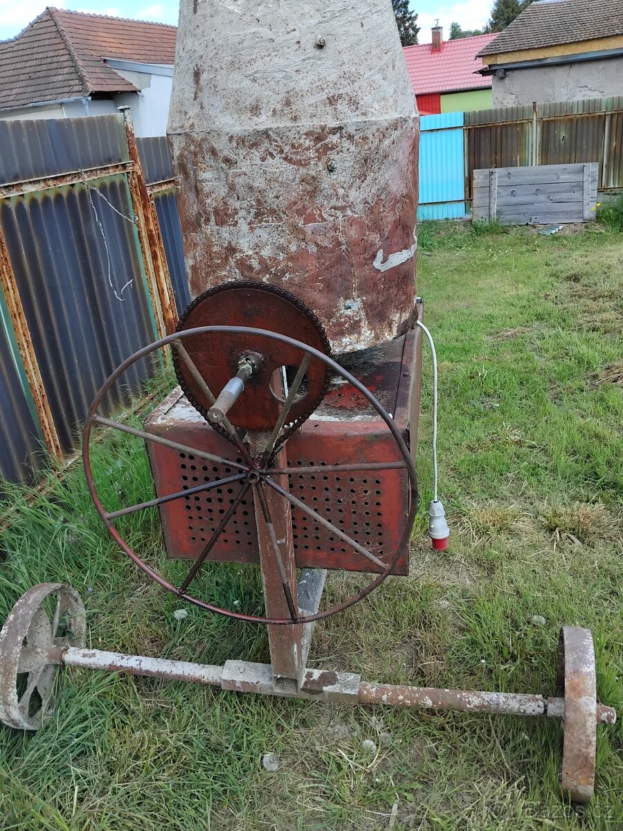 Stavební míchačka 380 V za cenu odpadu - 5