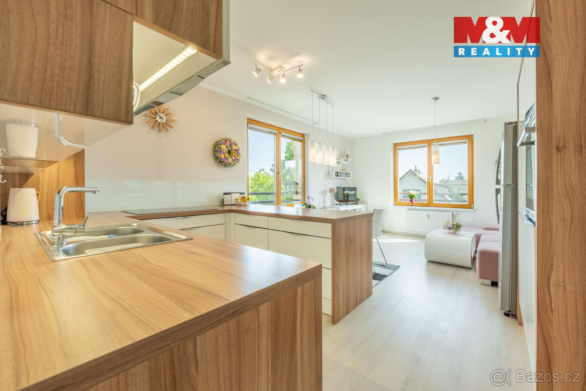 Prodej bytu 4+kk v Průhonicích, ul. Školní - 5