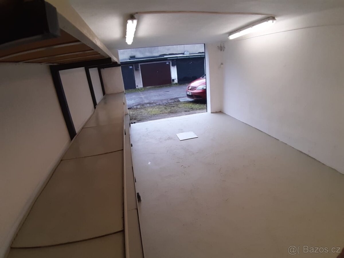 Garáž - 5