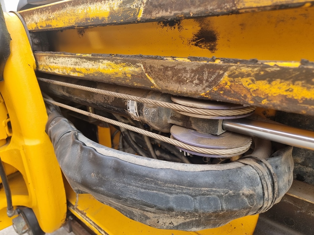 JCB 3CX Contractor 1900mth - plná výbava - 5