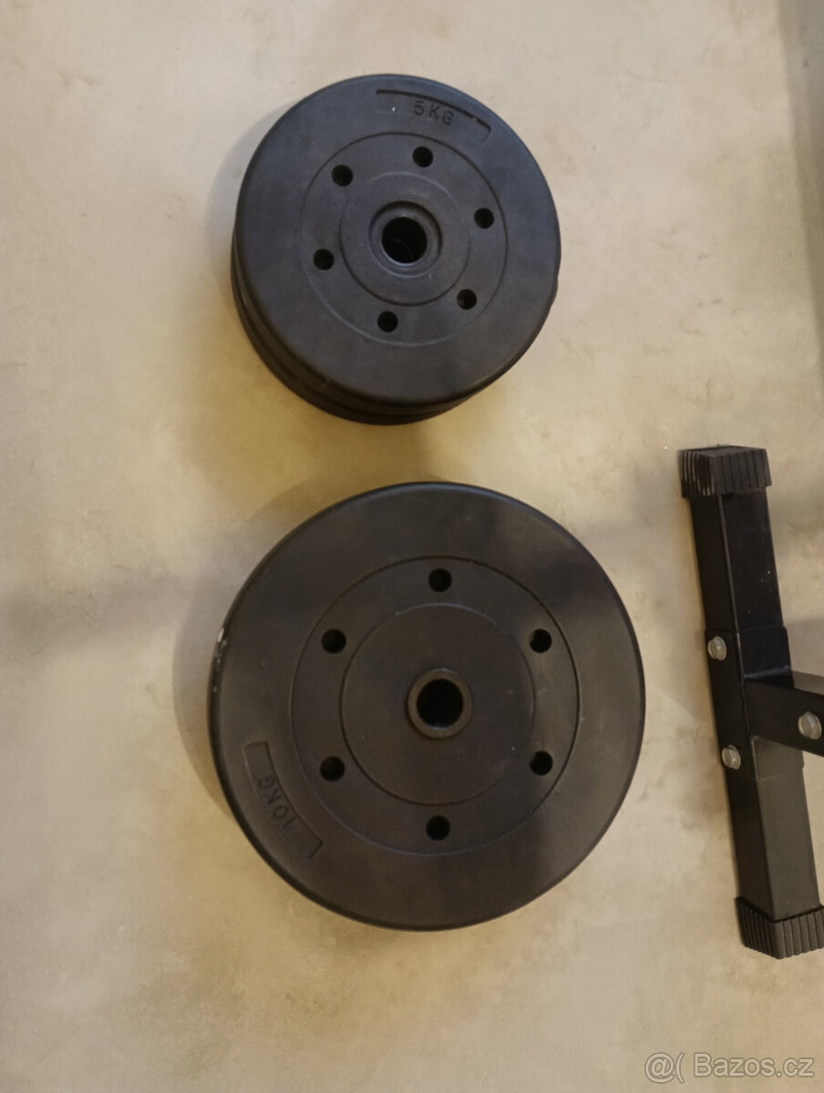 Lavice a dvourucni cinka na posilovani Bench press - 5