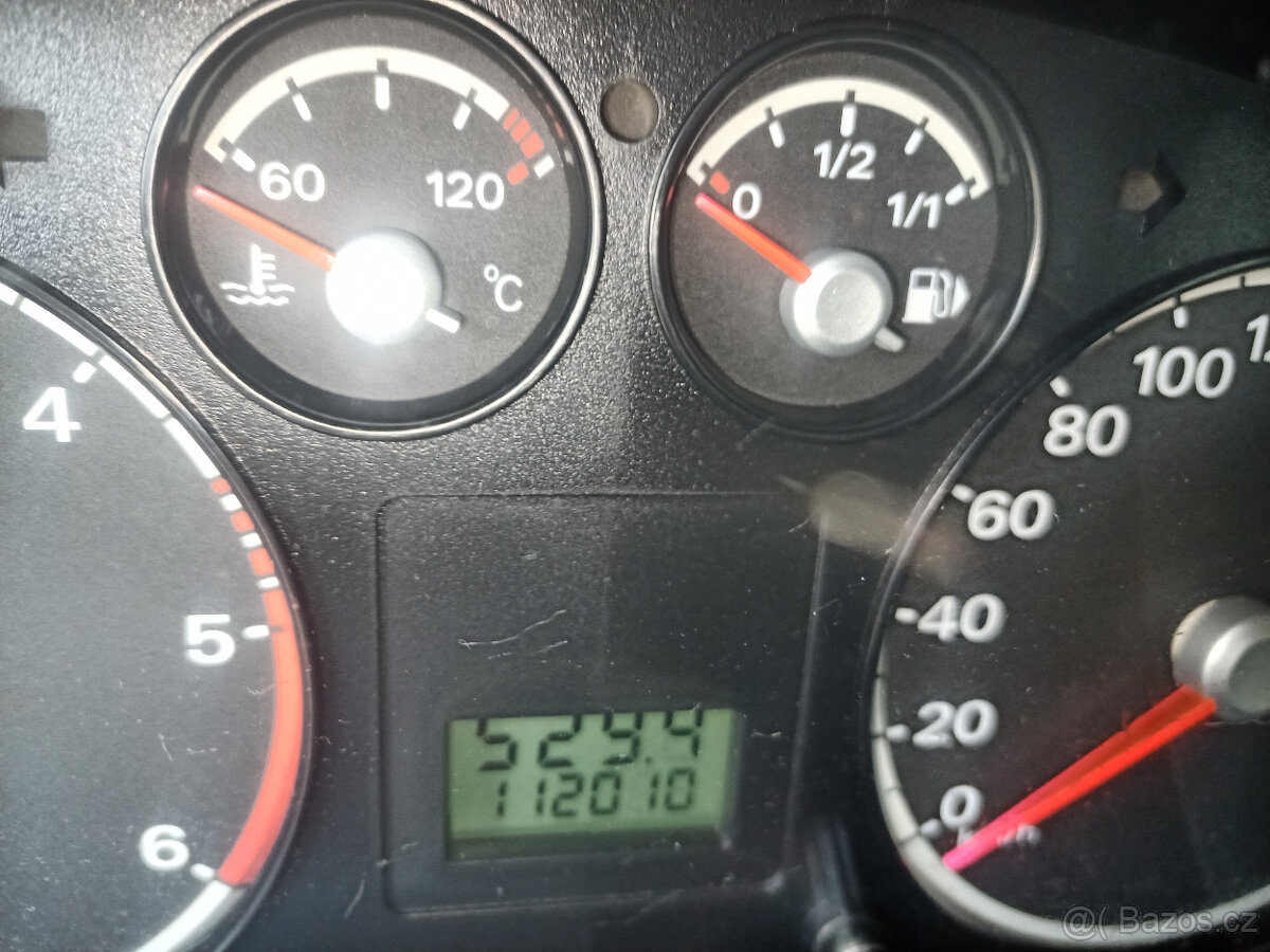 Prodám Ford Focus 1.6 TDCI r.v 11.2005 66kw - 5