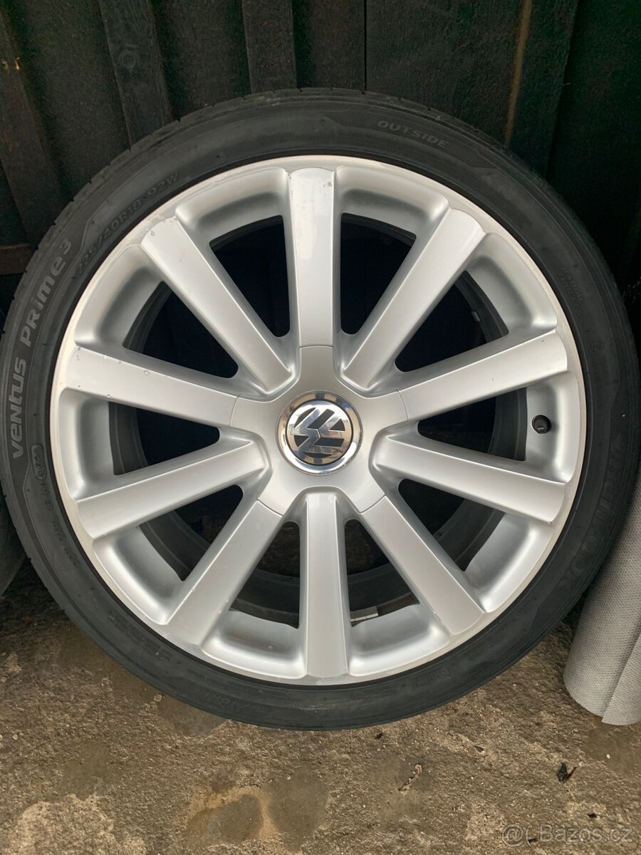 Originál alu kola VW R18 - 5