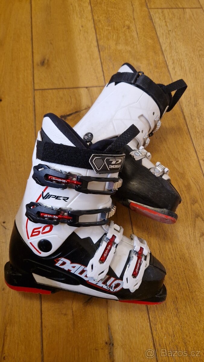 Dětský lyžařský set lyže, boty, hůlky - 5