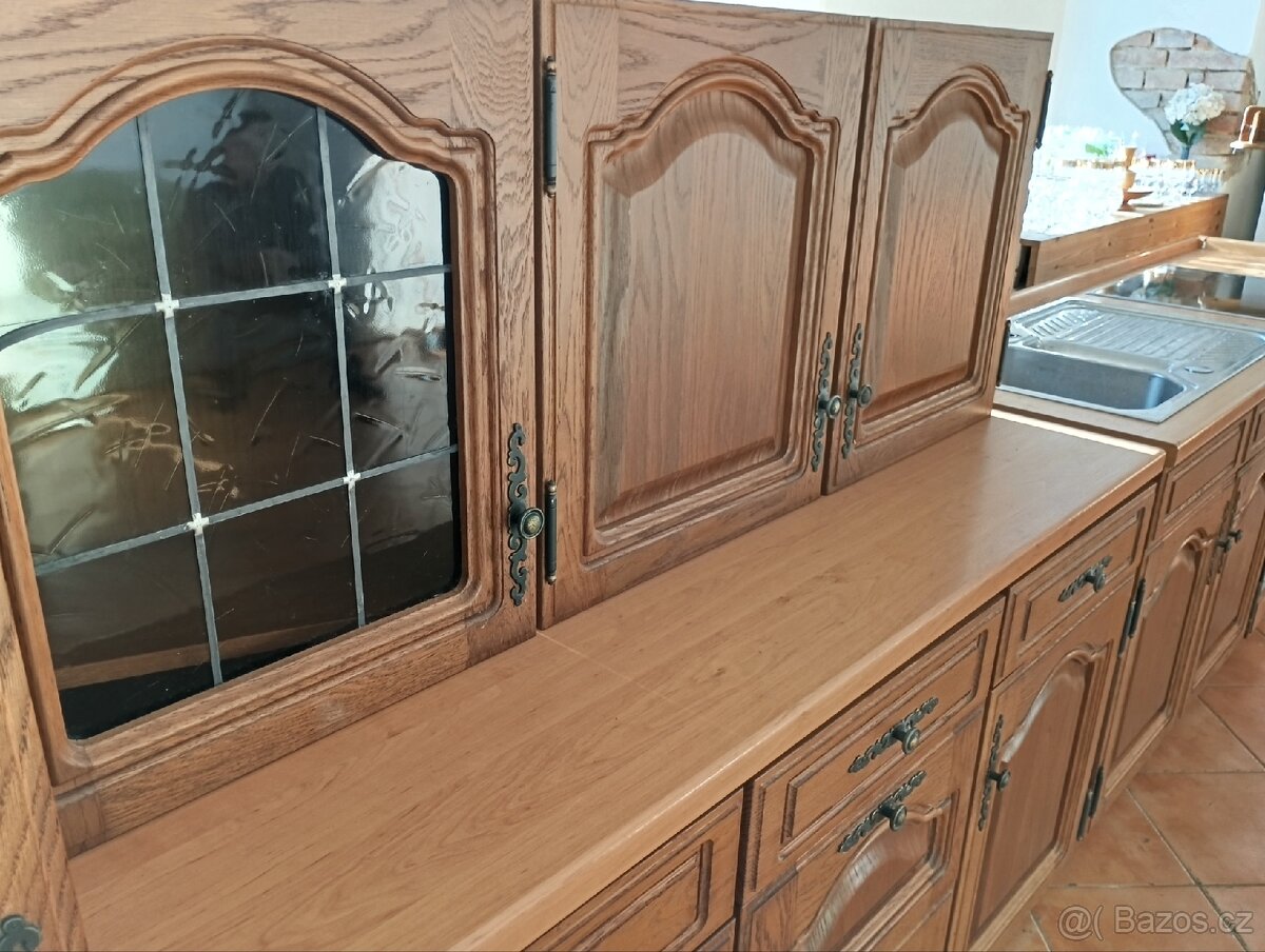 Rustikální kuchyňská linka/kuchyně dřevěná, masivní - 5