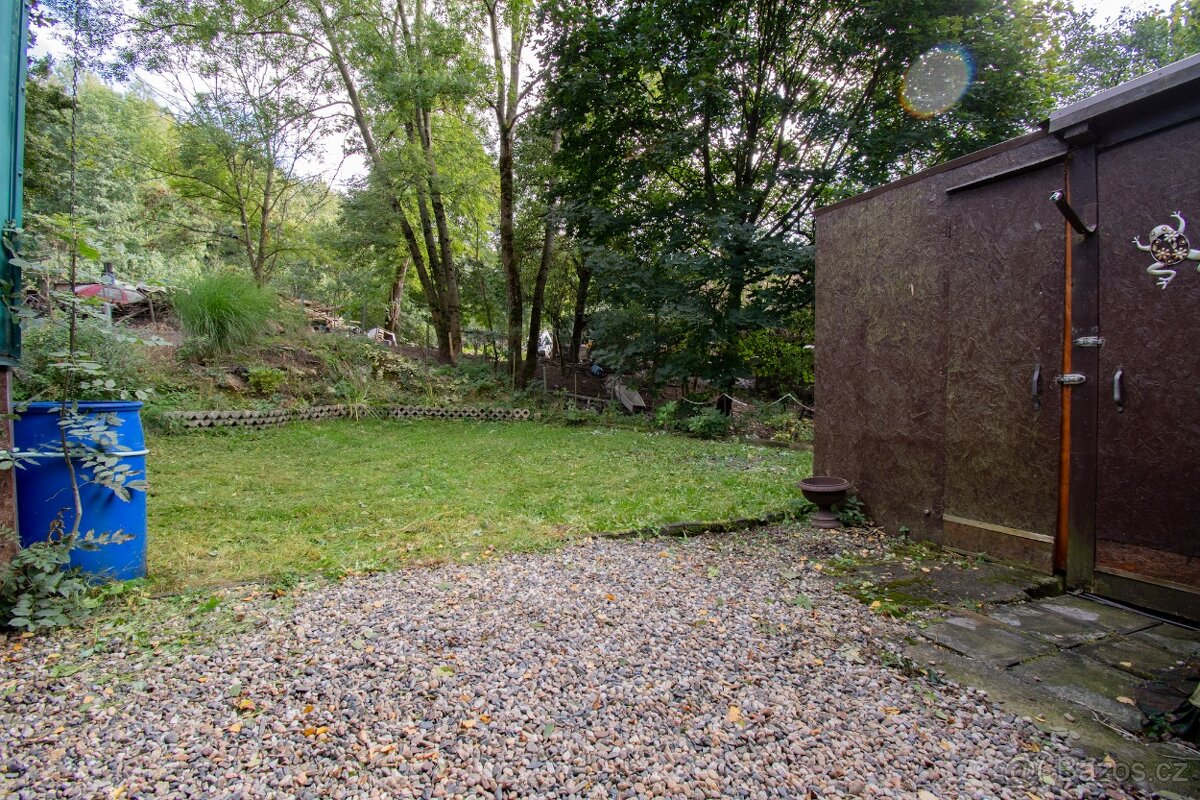 Stavební Pozemek Nová Chřibská Rybniště 1559 m2 s Chatou - 5