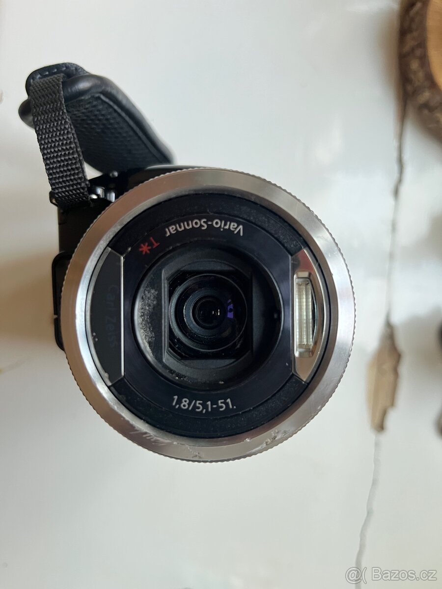 Sony Handycam HDR-SR1 - 5