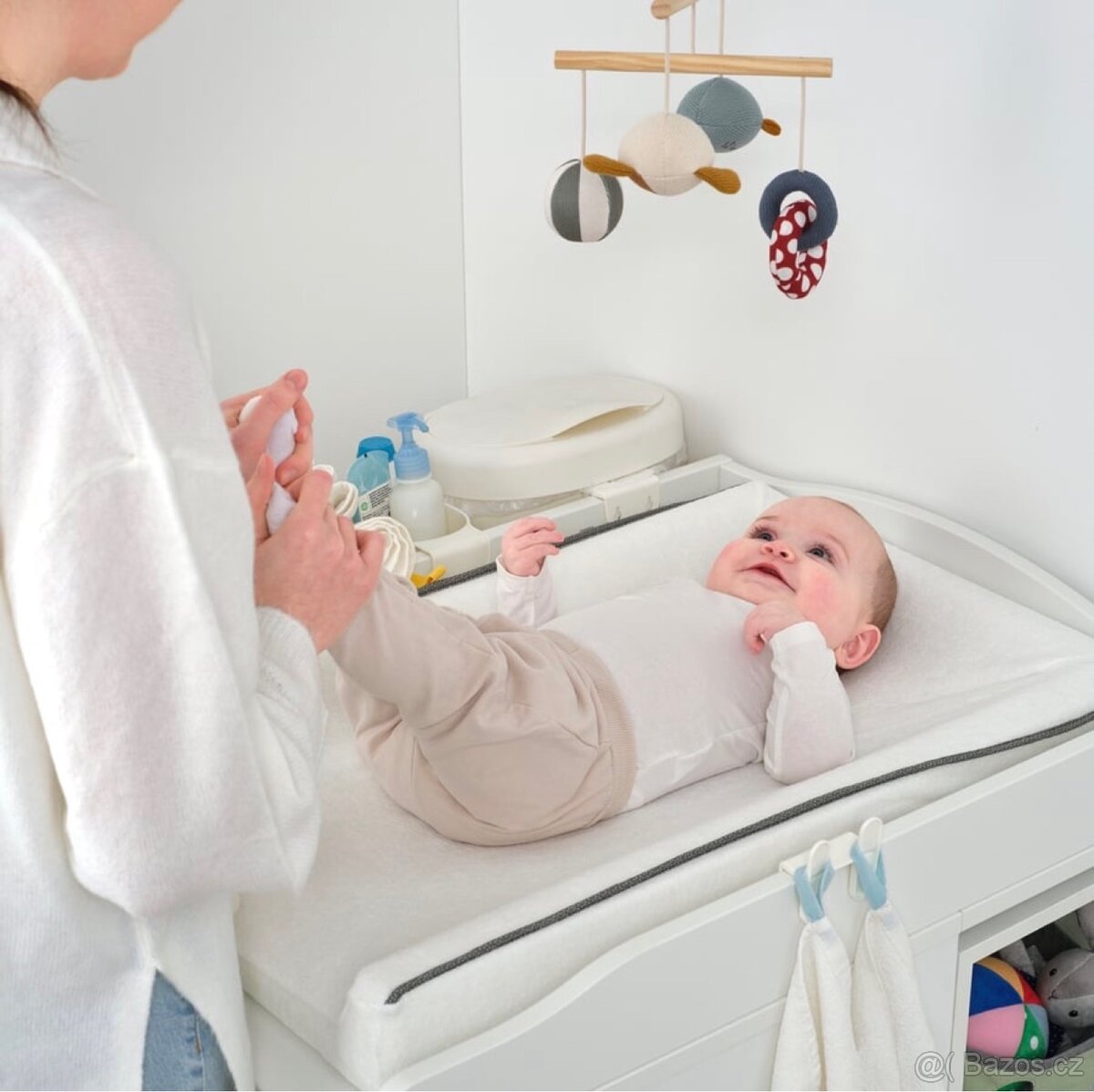 Přebalovací stůl IKEA SMÅGÖRA - 5
