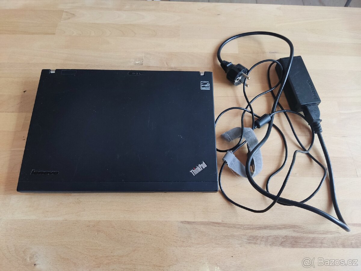 Notebooky Lenovo a HP - 5