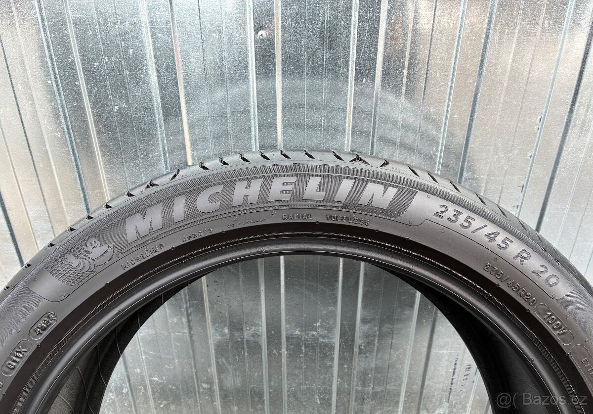 Michelin 235/45/20 letní - 5