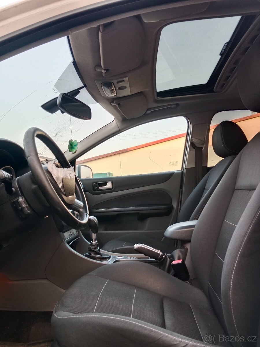 Ford Focus II 2.0tdci díly - 5