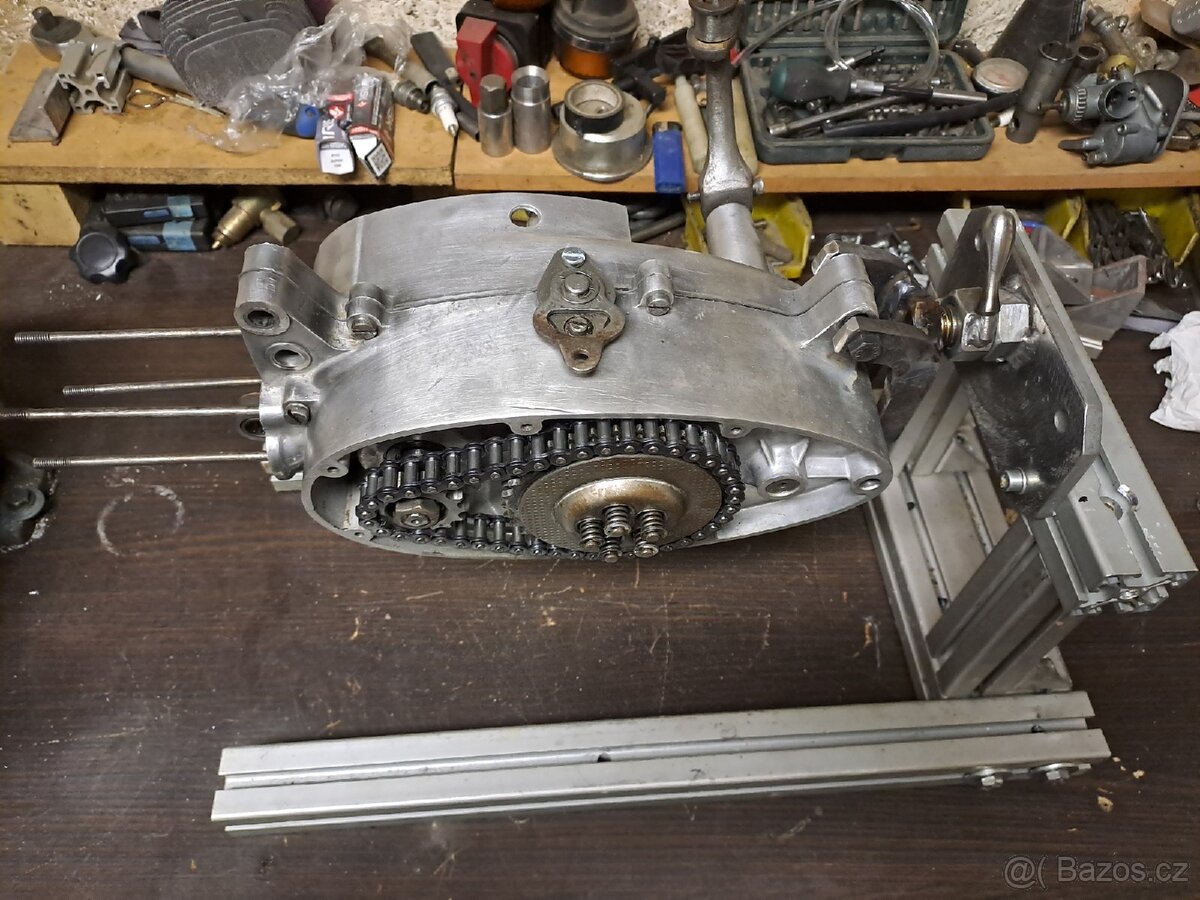 Motor Jawa pionýr 50 - 5