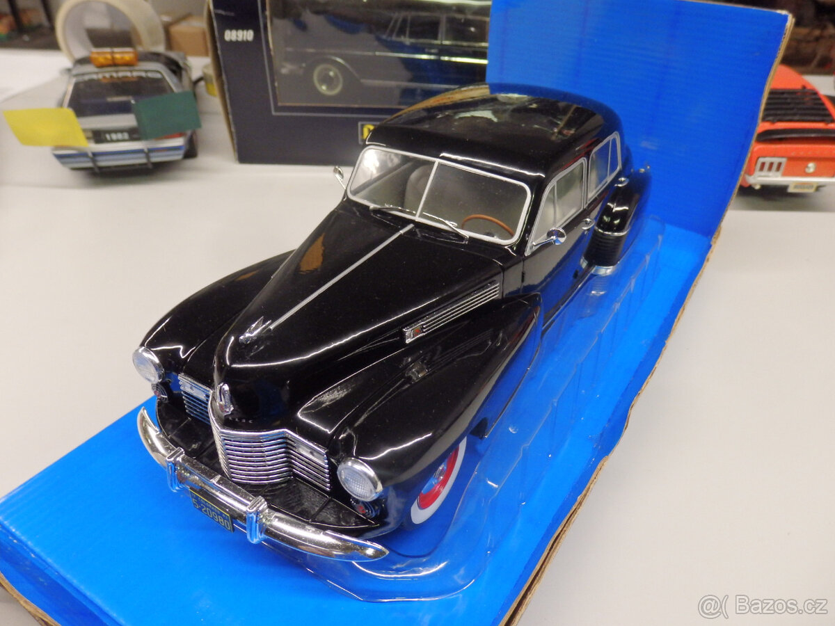 Cadillac Fleetwood Serie 60 Special Sedan, 1:18, MCG - 5