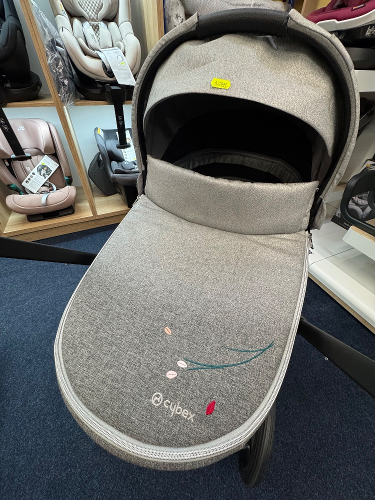 Cybex Priam 2021 Koi - Podvozek Matt Black 2v1 - 5