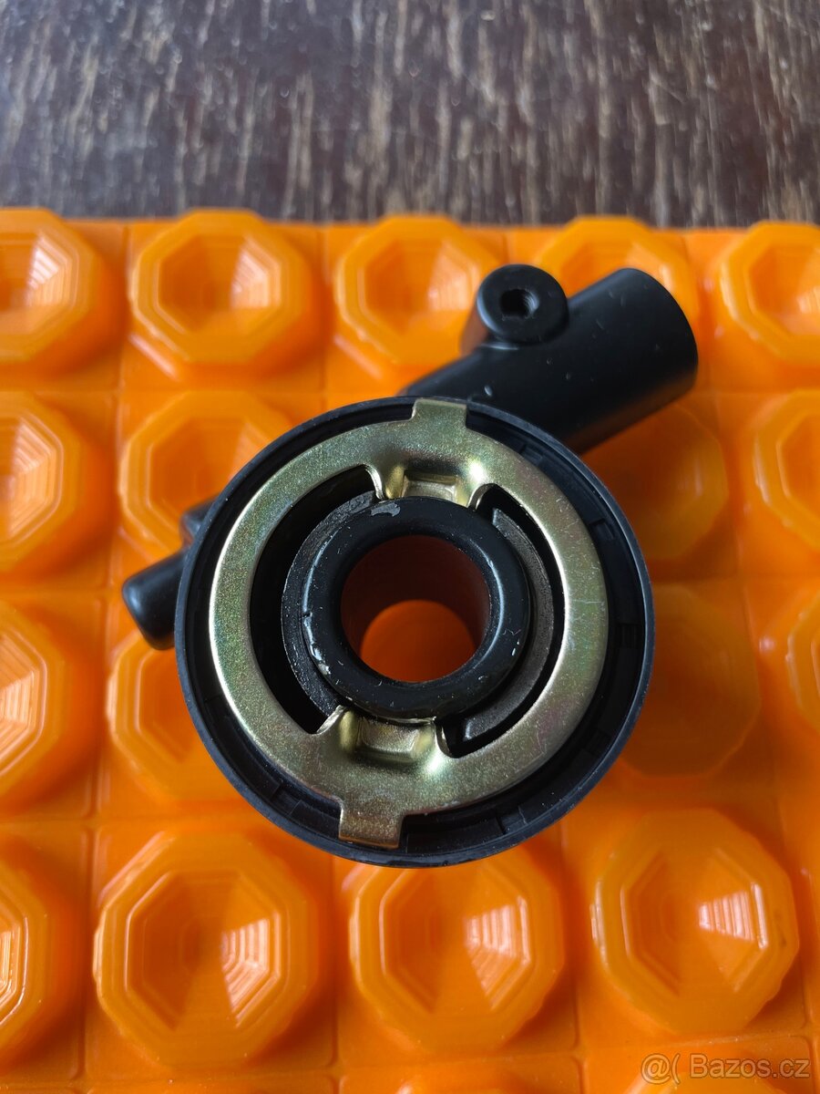 Náhon tachometru šnek tachometru převod Honda XR - 5