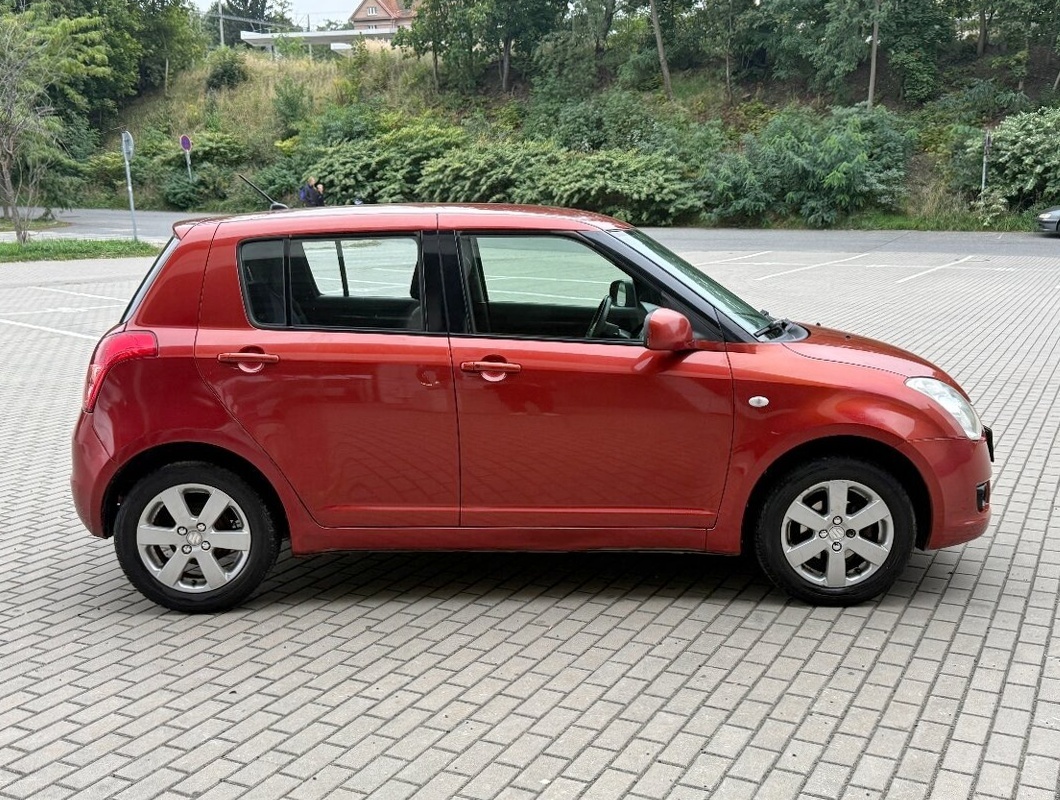 SUZUKI SWIFT 1.3i 67kW 4x4 9/2007, Klima, Nová STK 2027 - 5