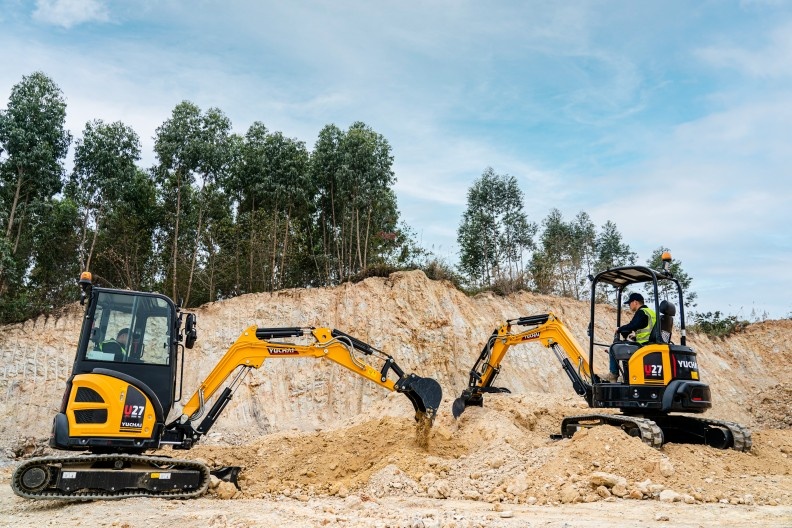 Minibager YUCHAI U27 Premium 2740 kg - 5