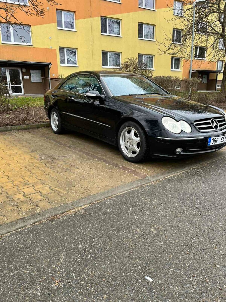 Mercedes-Benz CLK 270 CDI - 5