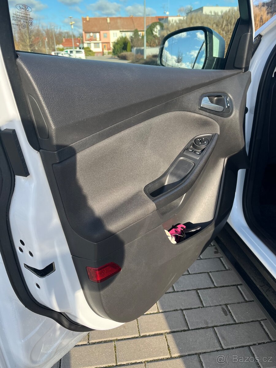 Ford Focus MK3 Facelift 1,5Tdci 70Kw. Hezky stav - 5