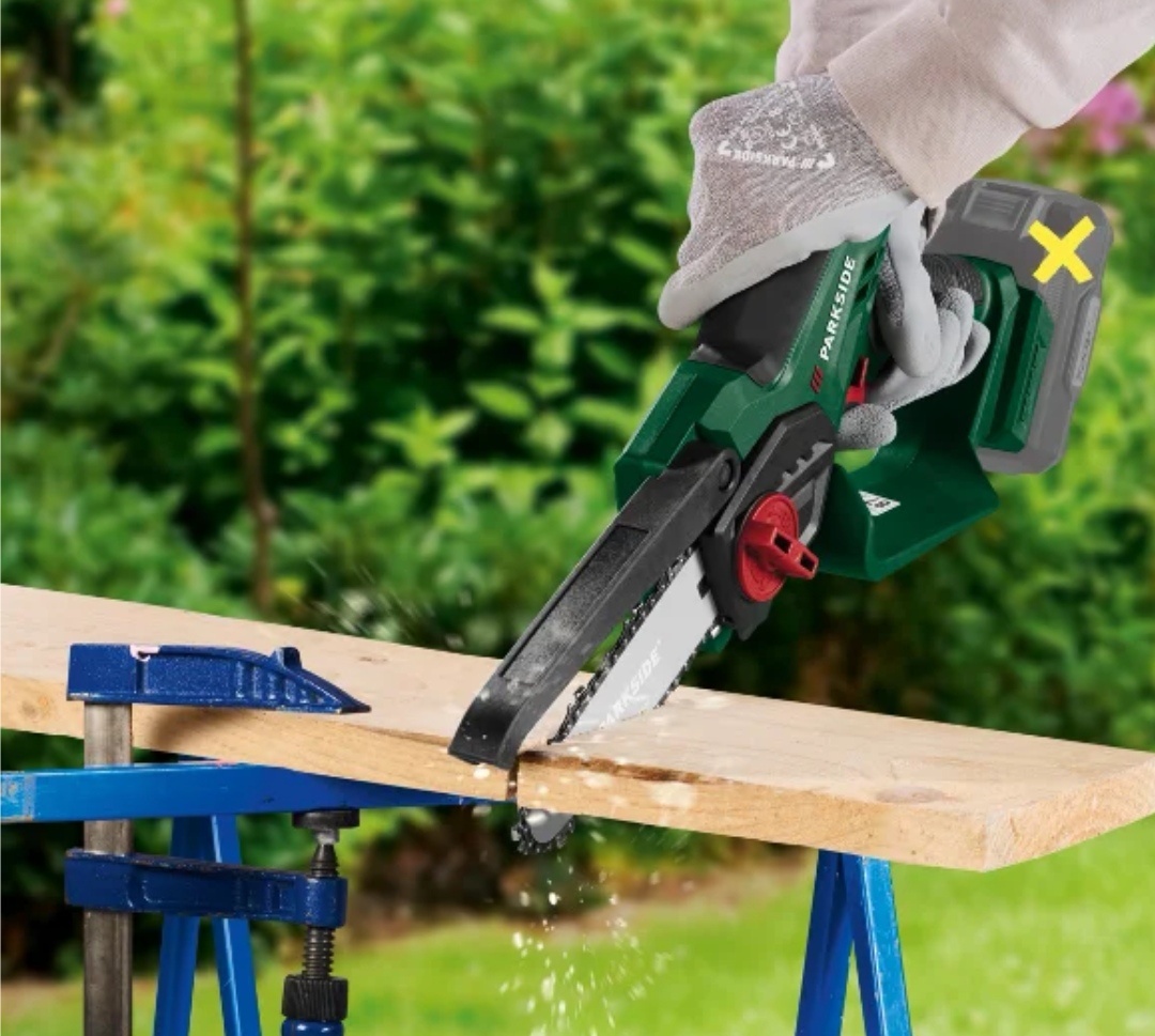 Aku řetězová pila Parkside V20 do ruky s baerií a nabíječkou - 5
