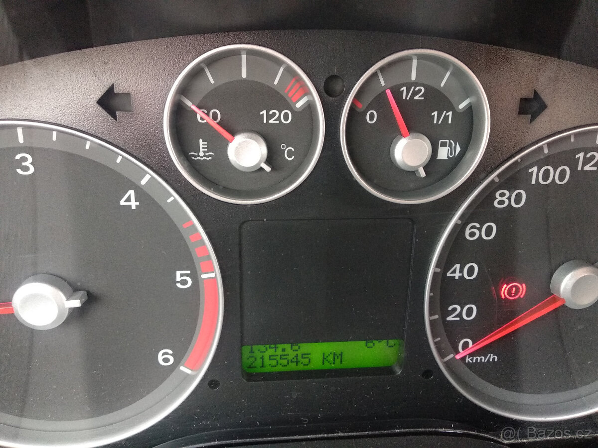 Ford C-max 1,6 80kw TDCi - prodám - 5