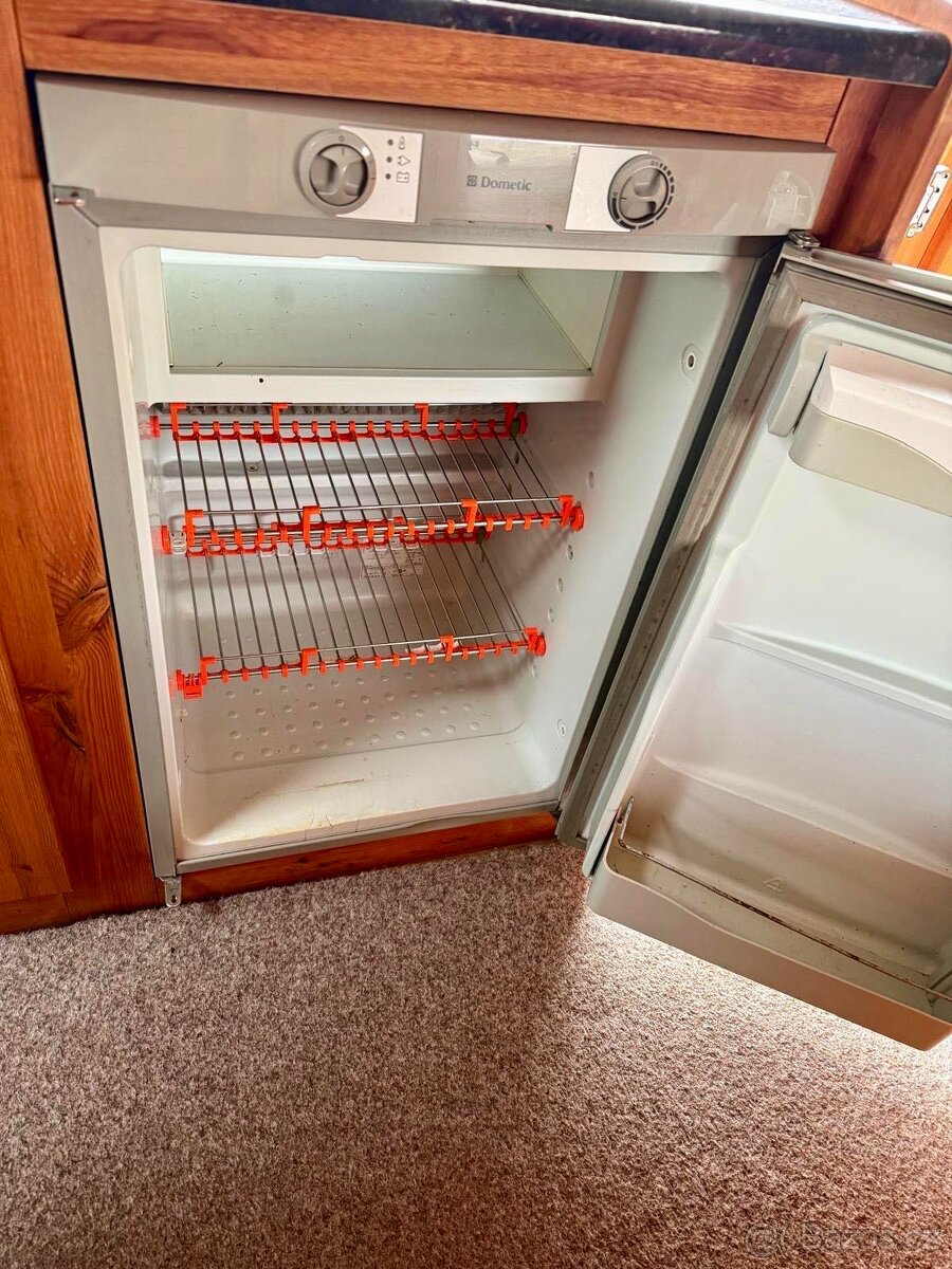 Prodám obytné auto - 5