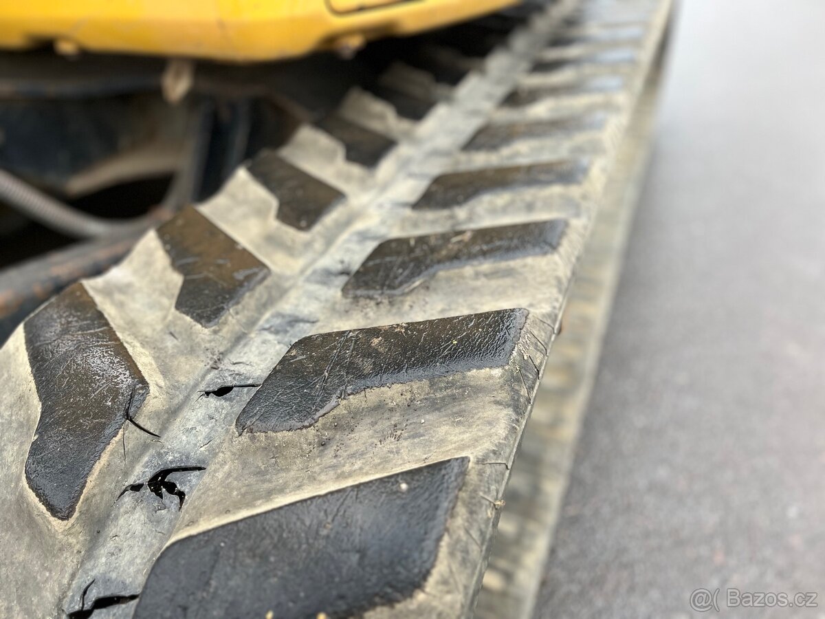 CAT 305 - 5