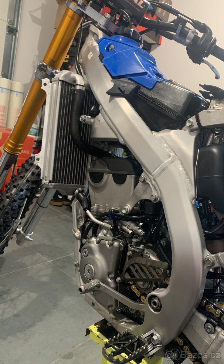 Suzuki rmz 250