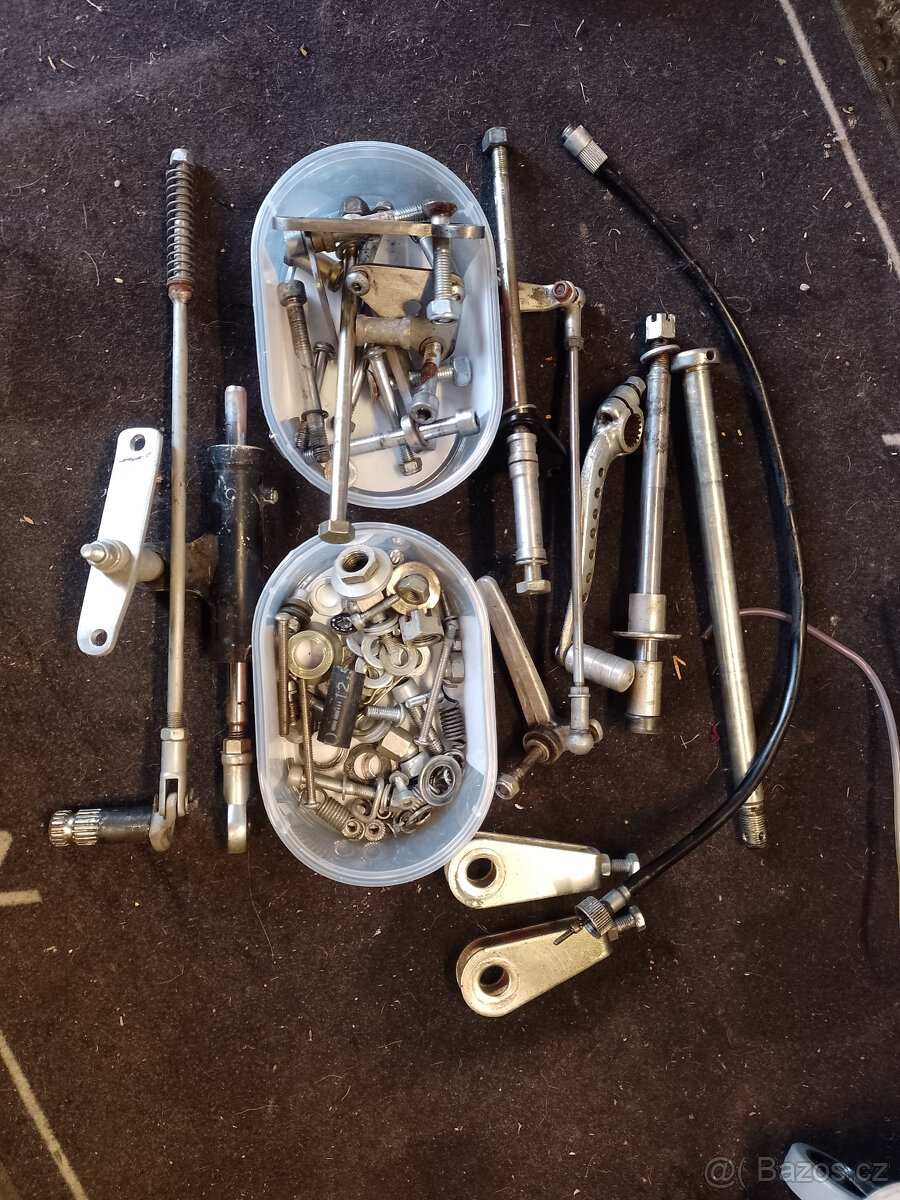 Díly Suzuki Katana 550 - 5