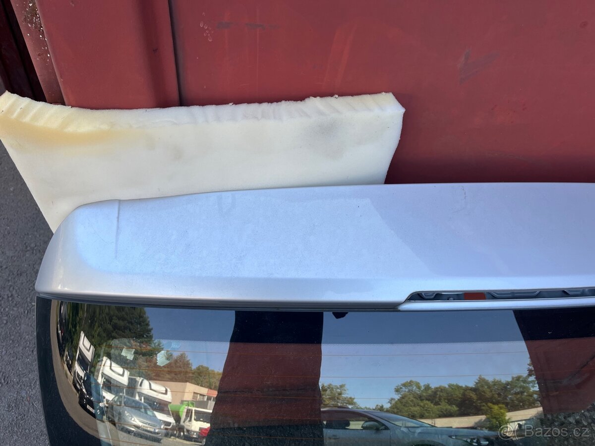 Páté dveře, zadní víko kufru Hyundai i30 5dv hatchback - 5