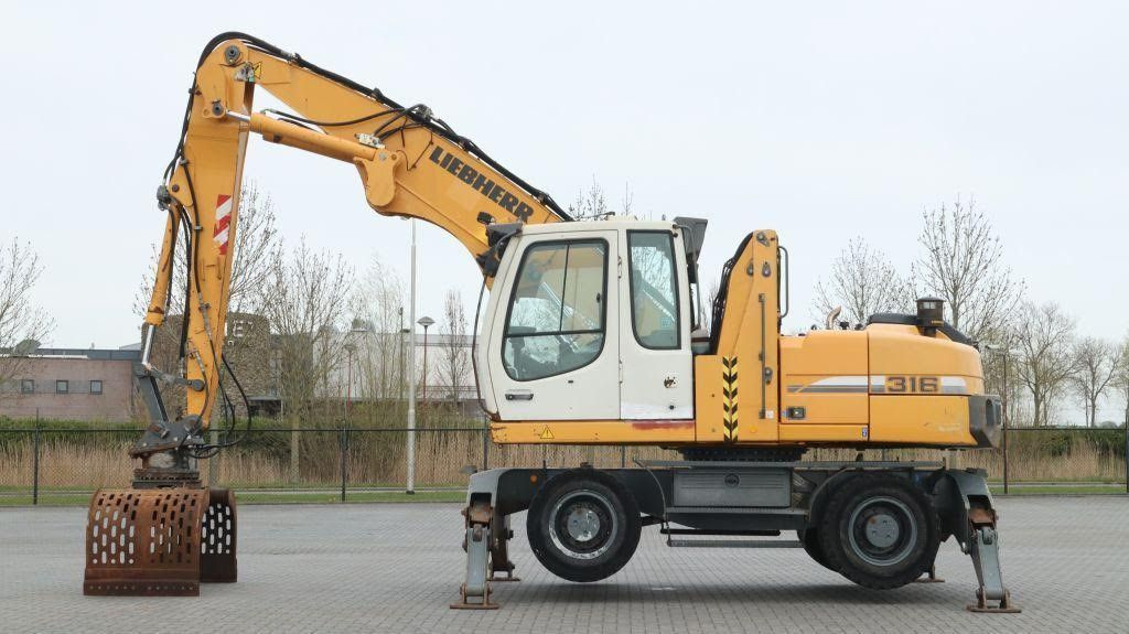 Manipulátor materiálu Liebherr A316 - 5