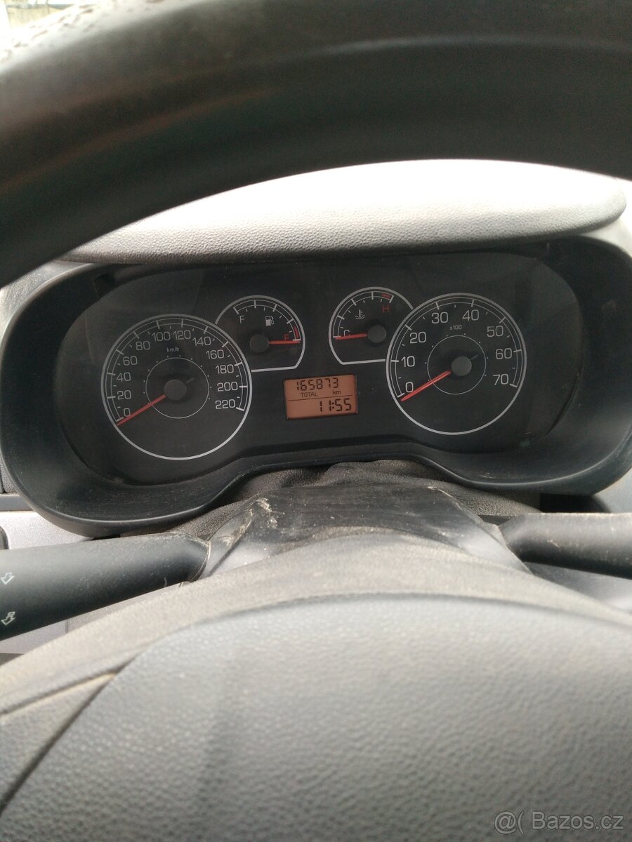 Fiat Grande punto 1.2 benzín. - 5