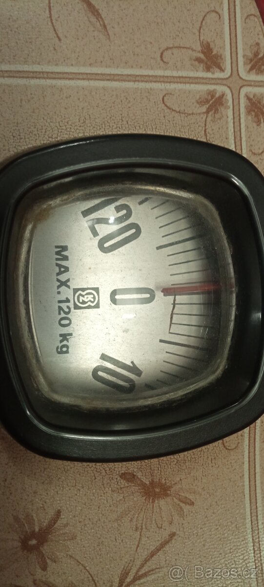 Retro červená osobní váha - 5