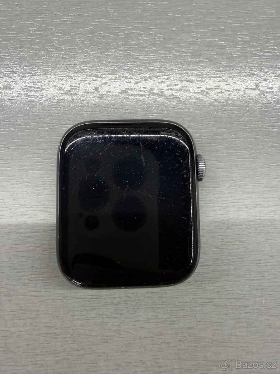 Apple Watch 4 44mm - 5