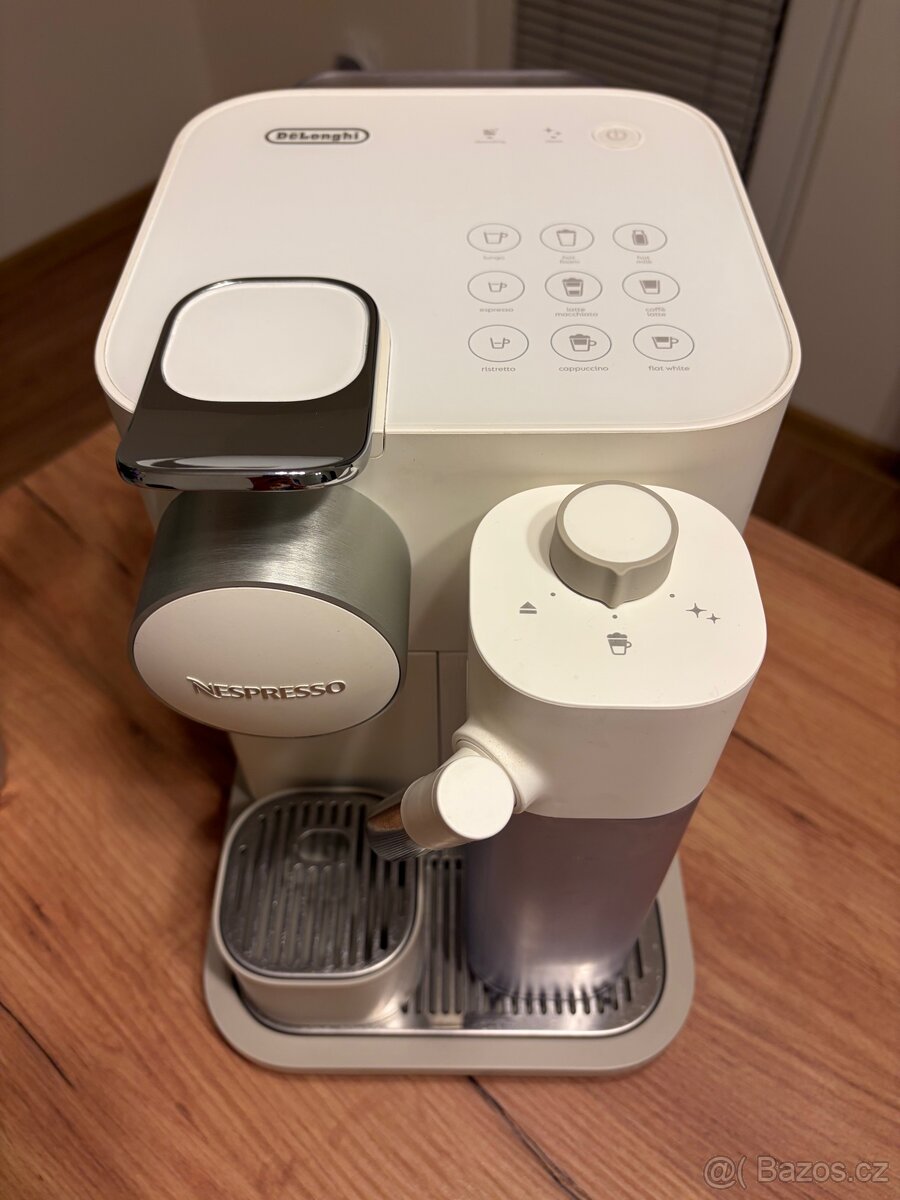 kávovar Nespresso Gran Lattissima - 5