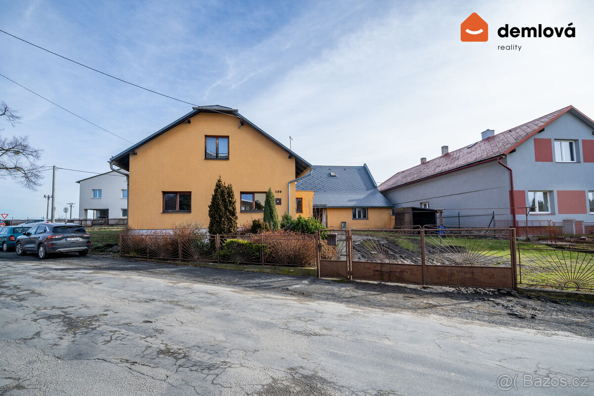 Prodej rodinného domu 390 m², pozemek 689 m² - 5