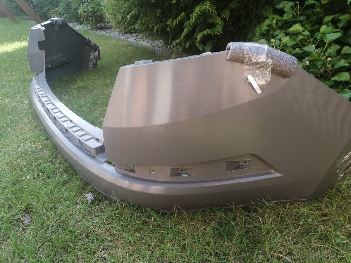 nový zadní nárazník vrchní škoda kodiaq facelift 2021 - 5